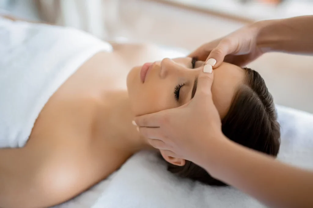What Is Lymphatic Drainage? What Can It Help With, and What Should You Know Before Deciding to Have It Done?